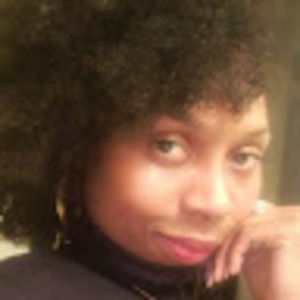 Meet your Posher, Desiree